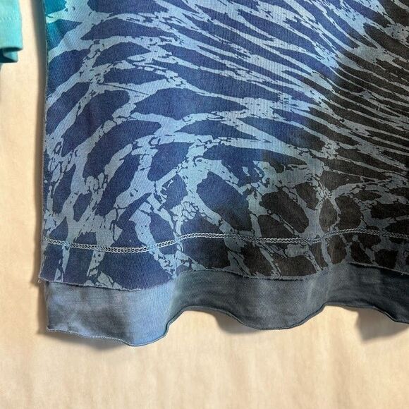 GLIMA Top Womens L Blue Zebra Animal Print 3/4 Sleeve 100% Cotton Scoop Neck - Picture 6 of 9